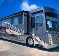 RV Queen's Diesel, Bunks "DOLLY" King Bed, 2 FULL BATHS!!!