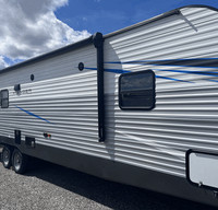 2021 Avenger Family Bunk House