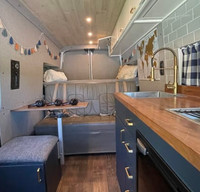 Beautifully Designed Family Camper Van Seats 5, Sleeps 5