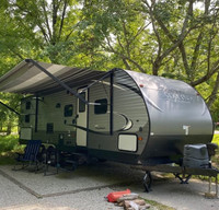 Coachmen Catalina Legacy, 2 Bedroom; Sleeps Up To 6