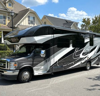 'Maverick' Sleeps 8! Loaded with Comfort Amenitites + Grill Included