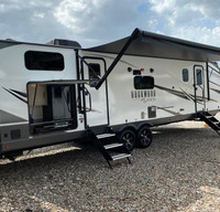2023 ROCKWOOD 2911BS DOUBLE SLIDE BUNHOUSE