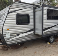 2020 Jayco Jay Flight SLX with bunkbed for a family