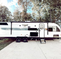 BRAND NEW!! 2024 Wildwood 28VBXL fit for a KING!!