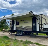 Spacious 2015 Forest River Surveyor