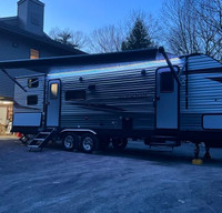 Aurora Adventure RV Rental with Delivery & Setup