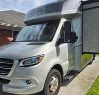 Condor 1 - 2024 Tiffin Wayfarer, 25 RW