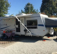 Waldenclan Adventure Camper