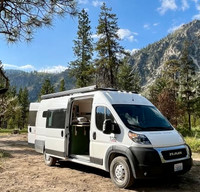Farley - Experience Professionally Built Off-Grid Luxury