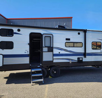 Lynn and Cassies Springdale 251-BH home away from home