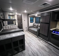 Newer trailer with SleepNumber bed and full service delivery and setup!