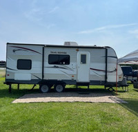 Family Fun-mobile! Sleeps 7 Lots of Amenities
