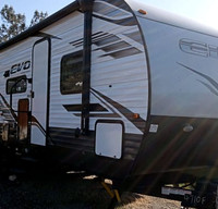 2022 FOREST RIVER EVO WITH BUNKBEDS