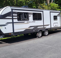 Luxury travel trailer w/ King size bed & 50 inch flat screen