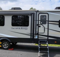 "The Luxe Laredo" - Keystone Laredo 332BH