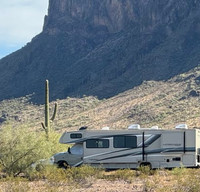 Coachman Leprechaun Premier MB318 - Super Clean and Luxury RV Rental