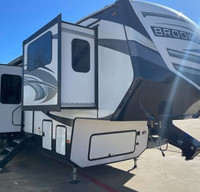 2021 Coachman Brookstone 344 FL