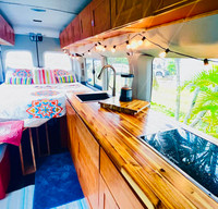 KOA KEA, Awesome HI-Roof w SINK, STOVE & GENNIE