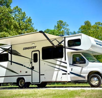 RV Queen's "Betty" 2025 Conquest Sleeps 6 *NEW*