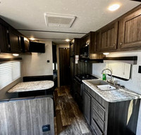 2020 29ft Starcraft *Fully Stocked*Like New*Modern Camping*