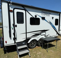Coachmen Freedom Express- Lightweight & Easy To Tow