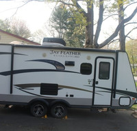 The Best of Both Worlds: Hybrid RV for Rent