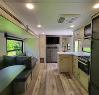 Spacious & Comfortable KZ Connect – Your Perfect Home on Wheels!