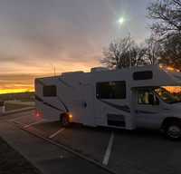 2019 Thor Majestic Family & Pet Friendly Fully Stocked