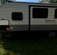 2022 Catalina Bunkhouse - Lightweight, Sleeps 5, Fully Stocked & Cozy