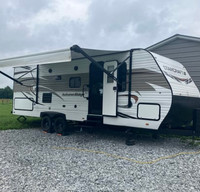 Adventure-Ready Starcraft Autumn Ridge 26BHS – Sleeps 6!