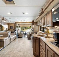 2021 Thor Motor Coach Miramar 35.2"Big Teddy"