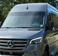 Luxe Liner Getaways - 2025 Mercedes Benz V Cruise