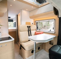 "Poppy" | 2025 Noovo Plus - Heat/AC, Shower, Sleeps 4