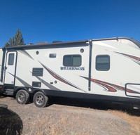 2018 Heartland Wilderness, Bunk House, Sleeps 10, GREAT layout. Pets OK!