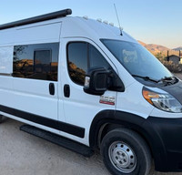 van Beethoven: Relaxing Boho vibes, seats 3