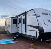 Adventure Awaits – 2022 Keystone Bullet 258RKS Camper Rental