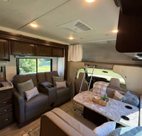 Big Mabel - 2018 Thor Freedom Elite 30FE