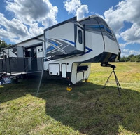 All-New Fuzion Toy Hauler – Dual Party Decks & Ultimate Style!