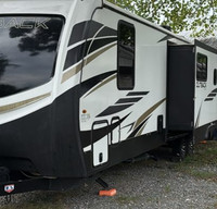 Family Adventure Outback – Sleeps 8-10 with Upgrades