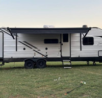 Ready-to-Camp Travel Trailer- Sleeps 6-9