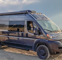 ✪ Adventure Van. Ready to go! AC. Pet Friendly.