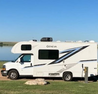 Adventure Awaits in new RV – Easy to Drive, Sleeps 5!