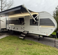 Luxury Family Bunkhouse Travel Trailer Sleeps 10