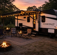 Firefly | 2020 Keystone Hideout • Family Camper • Sleeps 5 • Fully St
