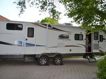 2013 Coachmen Freedom Express