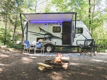 The Mini - 2019 Apex Nano 185 BH Travel Trailer