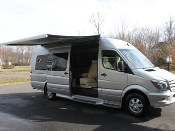 2020 Mercedes Sprinter - Ultimate Toys Entertainer