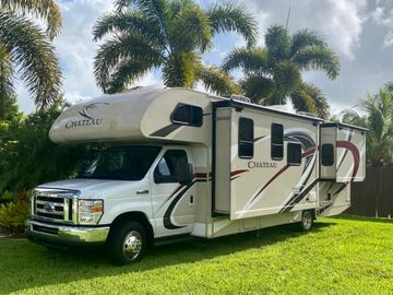 2018 Thor Motor Chateau 29G beauty