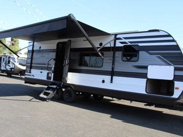 2021 Grand Design Transcend Xplor with Slide Out
