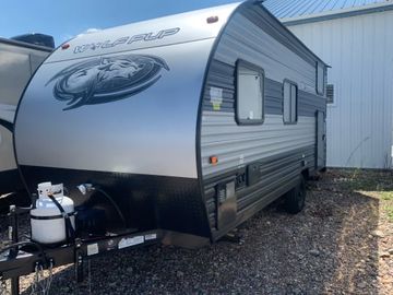 2021 Cherokee Wolf Pup (21ft Travel Trailer 3877 GVRW)